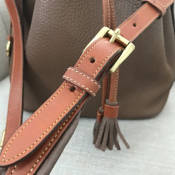 📌 SOLD Vintage Dooney & Bourke Drawstring Bag British Tan Brown Mushroom RARE - Picture 14 of 16